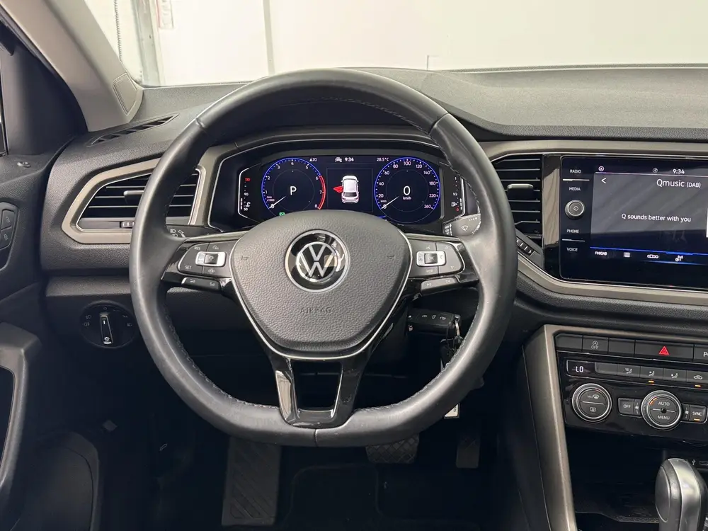 Volkswagen T-Roc 1.5 TSI Style Business | Panoramadak | Navi uit 2021, foto 16