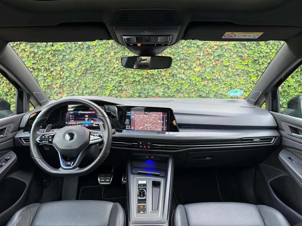 Volkswagen GOLF 2.0 TSI R 4Motion | Pano | Akra | Ventilatie uit 2021, foto 2