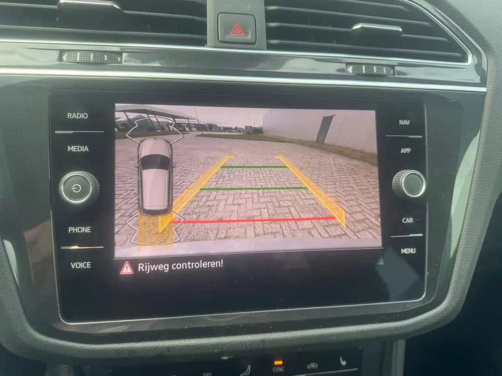 Volkswagen Tiguan 1.5 TSI Life , Achteruitrijcamera, Stoel e uit 2021, foto 17