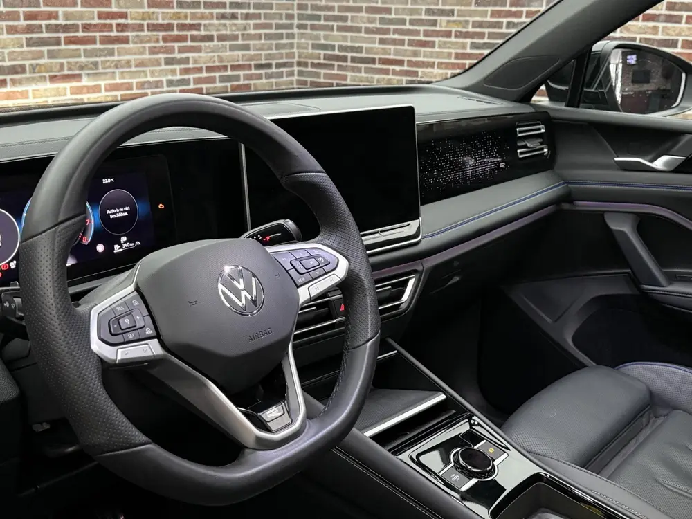Volkswagen Tiguan 1.5 eTSI R-Line Business Camera Panorama I uit 2025, foto 3