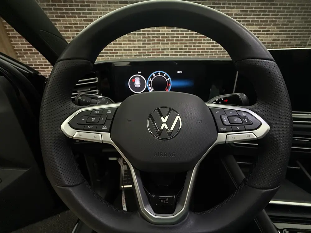 Volkswagen Tiguan 1.5 eTSI R-Line Business Camera Panorama I uit 2025, foto 8