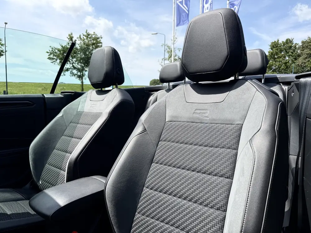 Volkswagen T-Roc Cabrio 1.5 TSI R-Line (bj 2023, automaat) uit 2023, foto 15