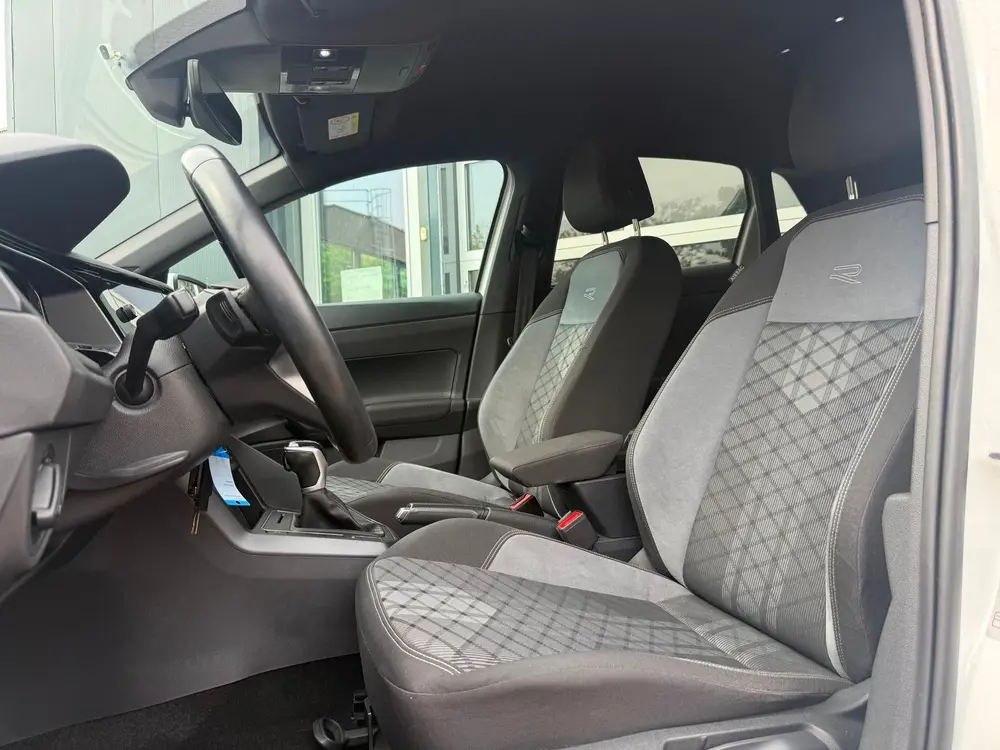 Volkswagen Polo 1.0 TSI R-Line Automaat | Matrix LED | ACC | uit 2023, foto 13