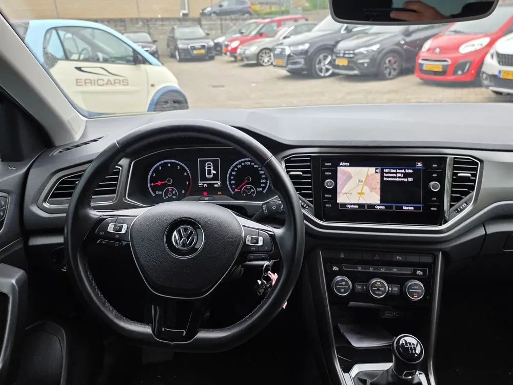 Volkswagen T-Roc NAVI TEL DAB LM PDC CAMERA 1.0 TSI uit 2019, foto 13