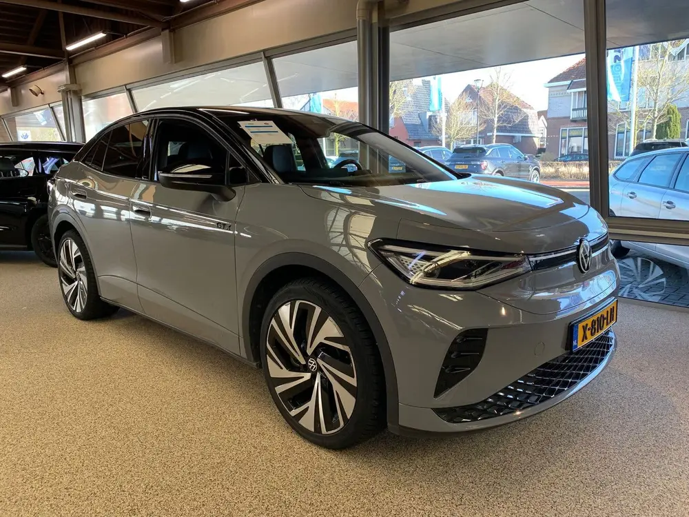 Volkswagen ID.5 GTX 299pk 4MOTION model 2024 uit 2023, foto 9