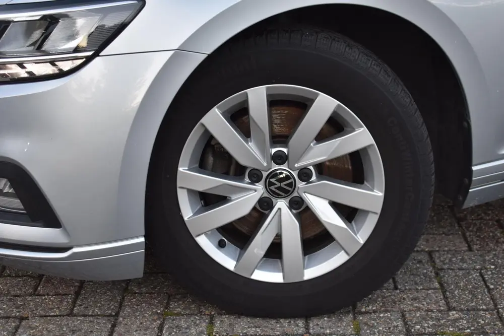 Volkswagen Passat Variant 1.5 TSI Business | Camera | Climat uit 2022, foto 5