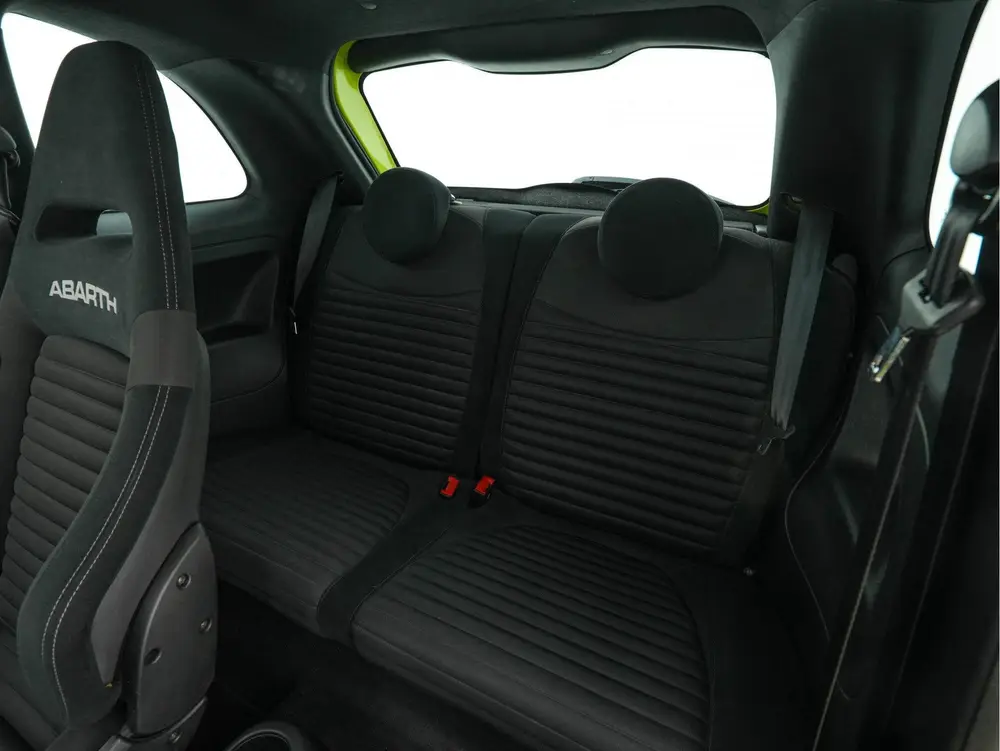 Abarth 695 1.4 T-Jet Competizione 70th Anniversary ( One of uit 2019, foto 10