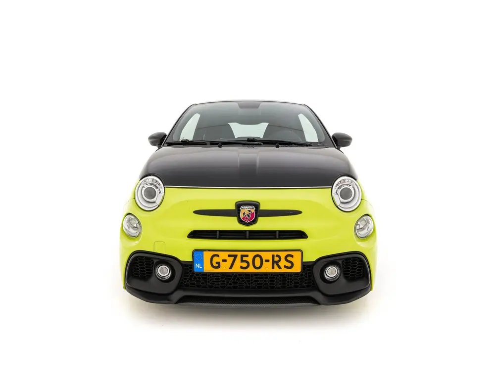 Abarth 695 1.4 T-Jet Competizione 70th Anniversary ( One of uit 2019, foto 2