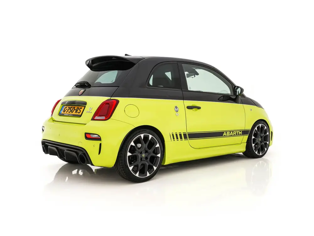 Abarth 695 1.4 T-Jet Competizione 70th Anniversary ( One of uit 2019, foto 6