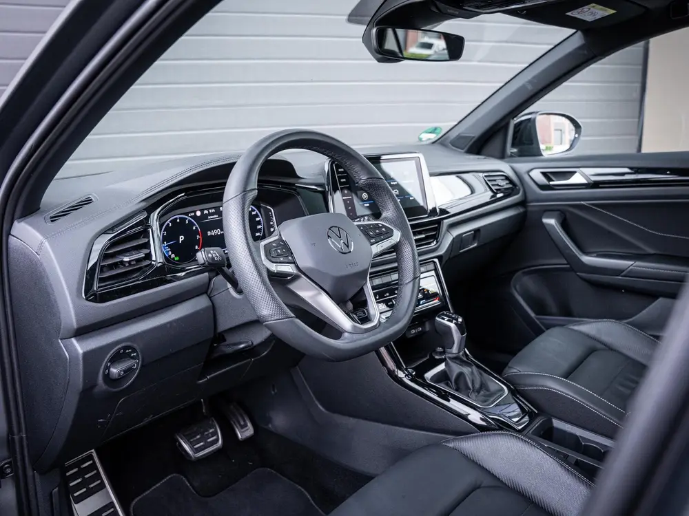 Volkswagen T-Roc 1.5 TSI R-Line Edition - Pano l Leder l ACC uit 2025, foto 2