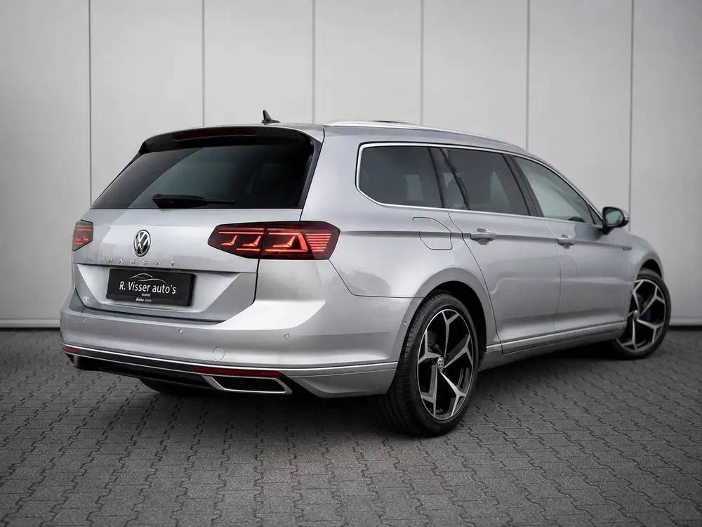 Volkswagen Passat Variant Passat GTE 2020/Full Option/Panorama/Dynaudio/hud uit 2020, foto 2