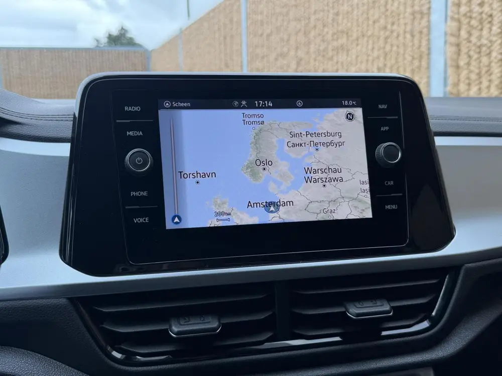 Volkswagen T-Roc 1.0 TSI Life 75 Edition Achteruitrijcamera uit 2022, foto 11