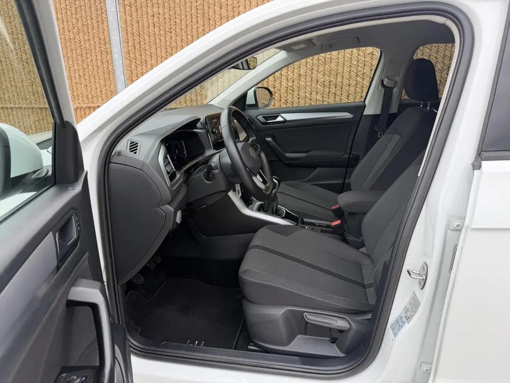 Volkswagen T-Roc 1.0 TSI Life 75 Edition Achteruitrijcamera uit 2022, foto 6