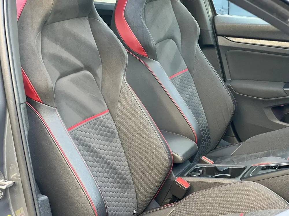 Volkswagen Golf 2.0 TSI GTI Clubsport |HUD|Stuurver.|Keyless uit 2021, foto 9