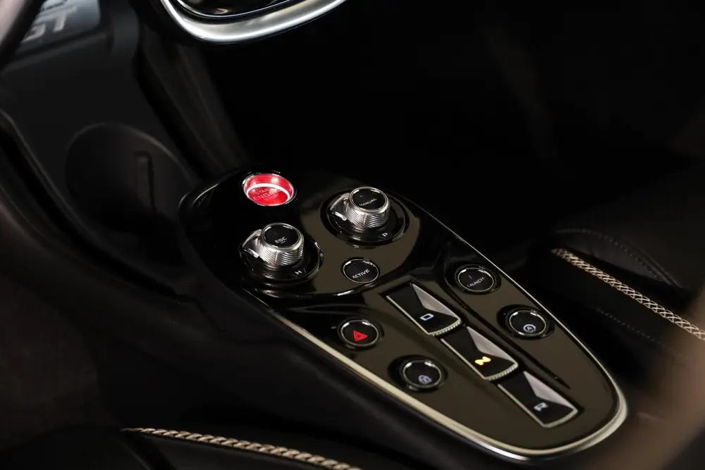 McLaren V8 4.0 V8|MSO Fire Black|Lift|B&W|Keramisch|Panorama uit 2021, foto 16
