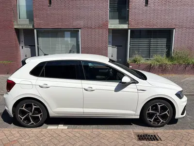 Volkswagen Polo 1.0 TSI Highline R-Line 2019 Wit uit 2019