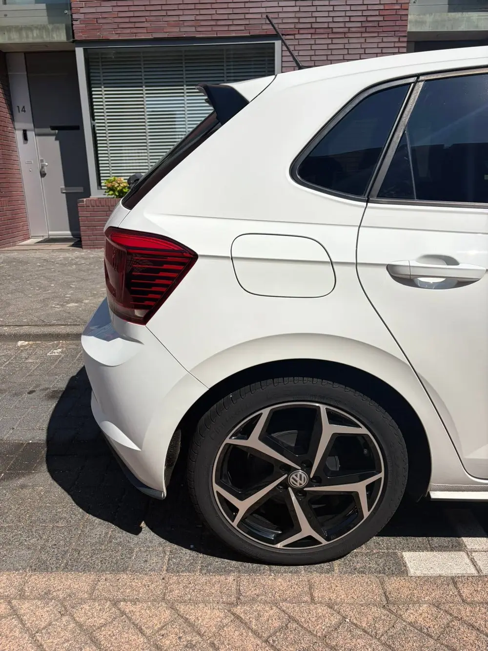 Volkswagen Polo 1.0 TSI Highline R-Line 2019 Wit uit 2019, foto 5
