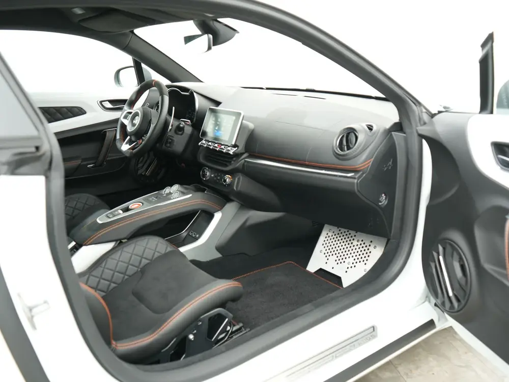 Alpine A110 1.8 TURBO 300PK S | Telemetrics | Sabelt Racing uit 2024, foto 19