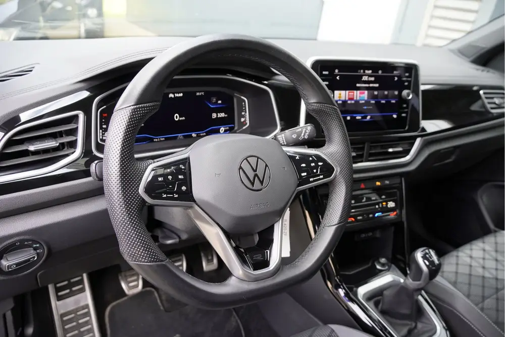 Volkswagen T-Roc 1.5 TSI 150PK! R-Line BJ2023 Lmv 17" | Led uit 2023, foto 13