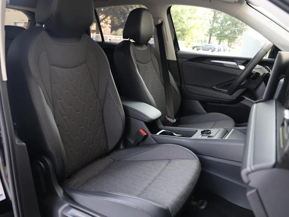 Volkswagen Tiguan Limited Edition 1.5 eHybrid 204 PK | Navig uit 2026, foto 8