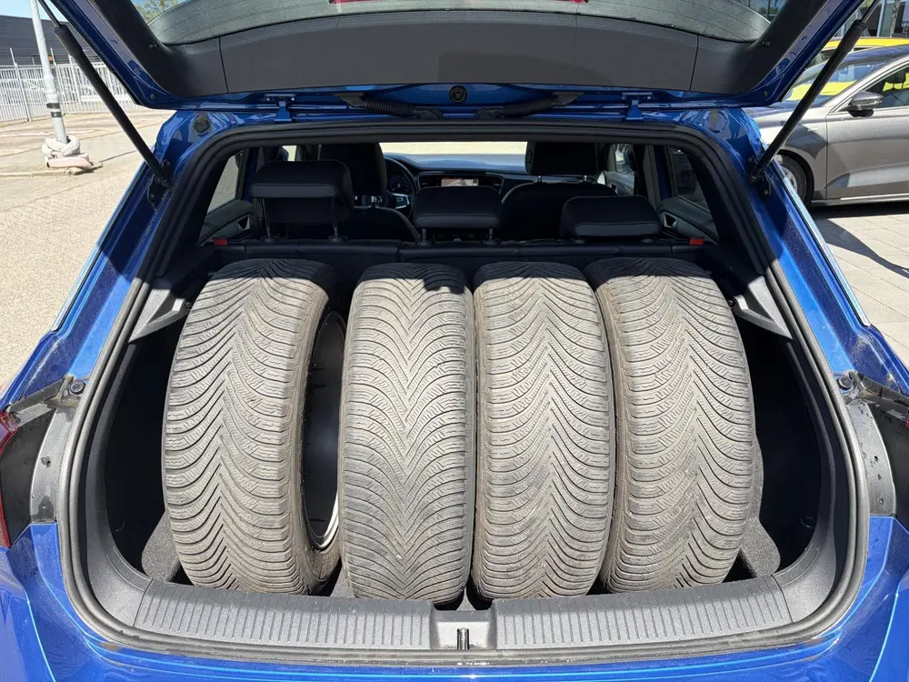 Volkswagen T-Roc 1.5 TSI Sport | NAVIGATIE | ADAPTIVE CRUISE uit 2019, foto 10