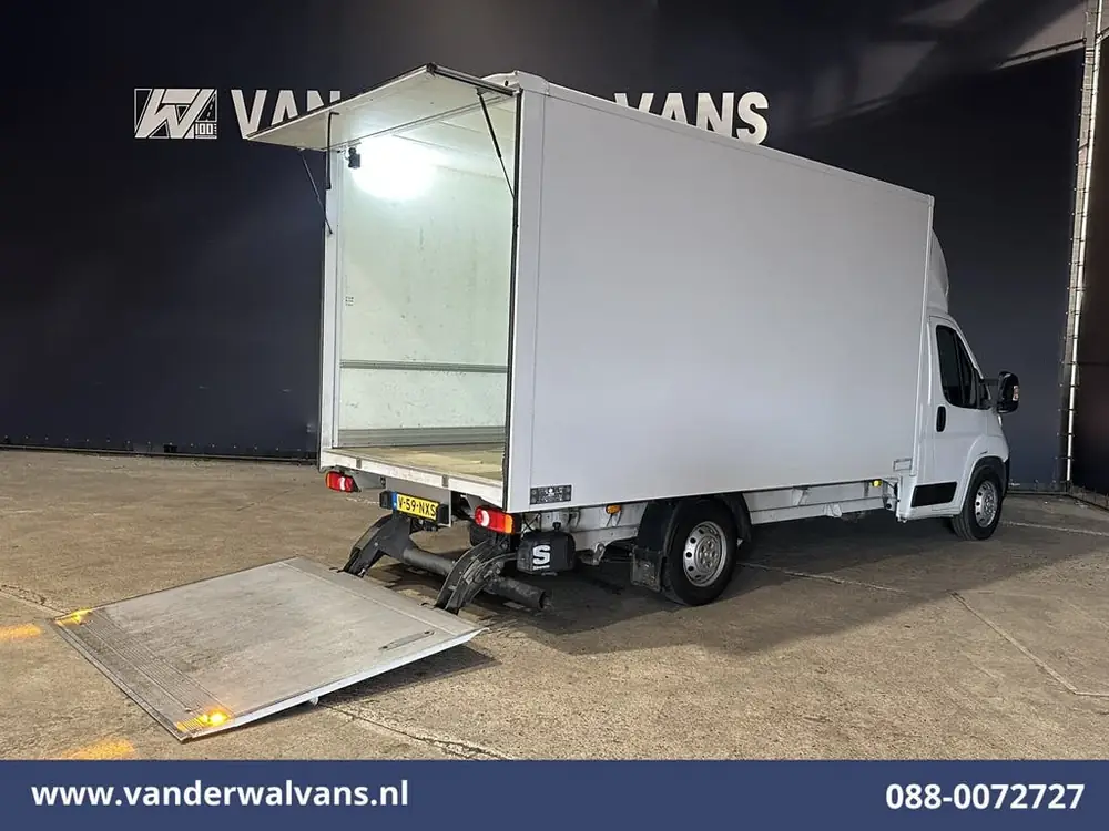 Peugeot Boxer 2.2 BlueHDi 141pk Bakwagen 428cm Lang Laadklep uit 2022, foto 3