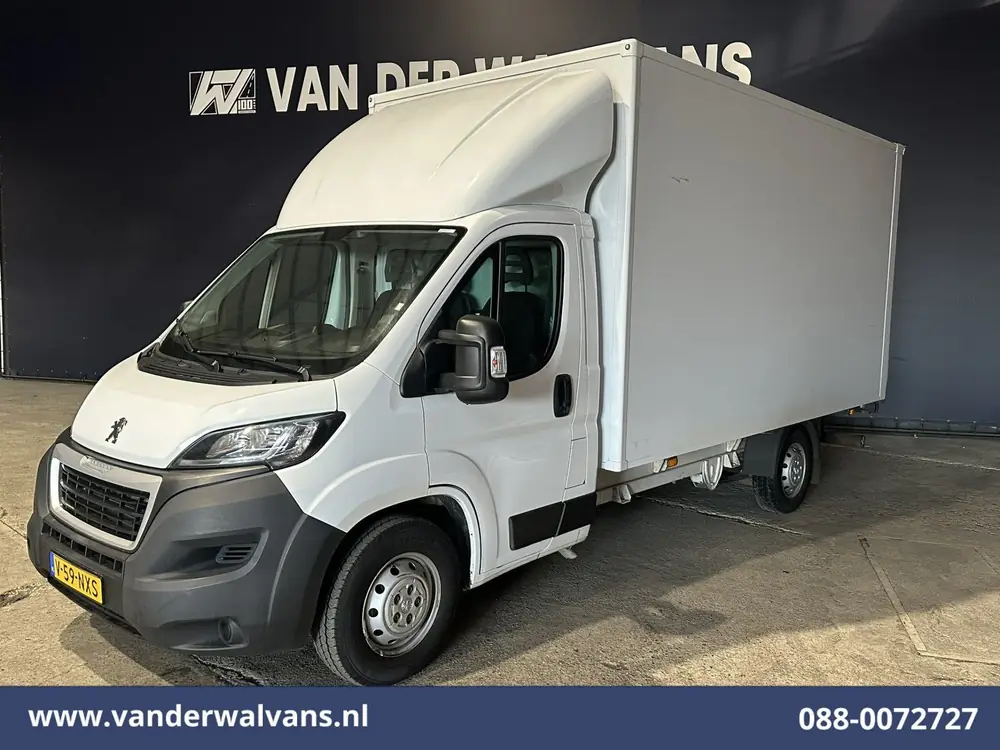 Peugeot Boxer 2.2 BlueHDi 141pk Bakwagen 428cm Lang Laadklep uit 2022, foto 6