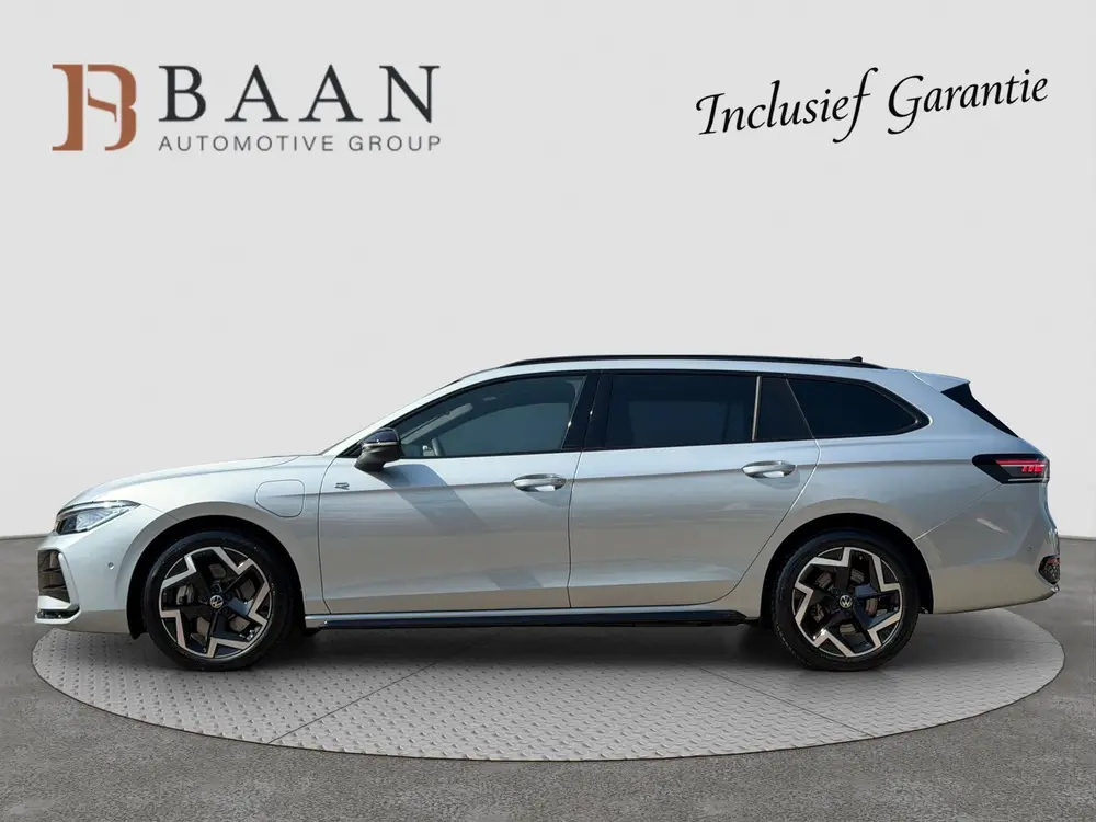 Volkswagen Passat Variant 1.5 eHybrid R-Line Edition|Full Op uit 2025, foto 6