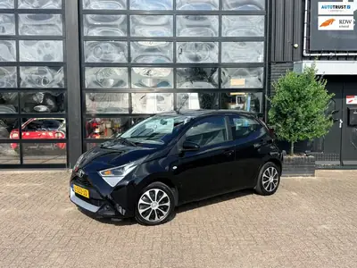 Toyota Aygo 1.0 VVT-i x-play limited uit 2021