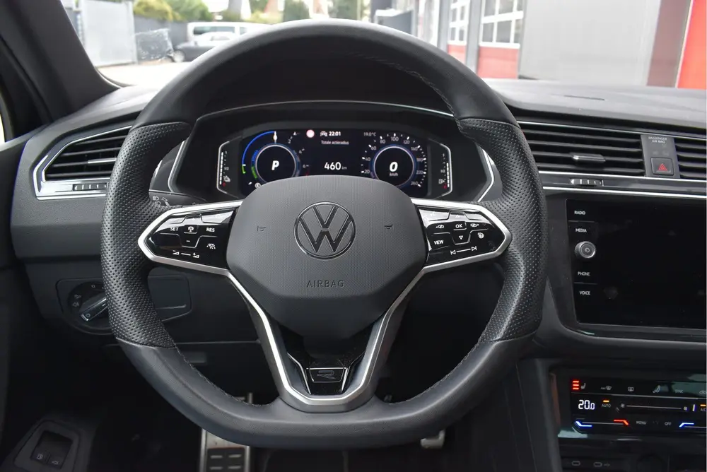 Volkswagen Tiguan 1.4 TSI eHybrid R-Line Business+ Virtual c uit 2023, foto 4