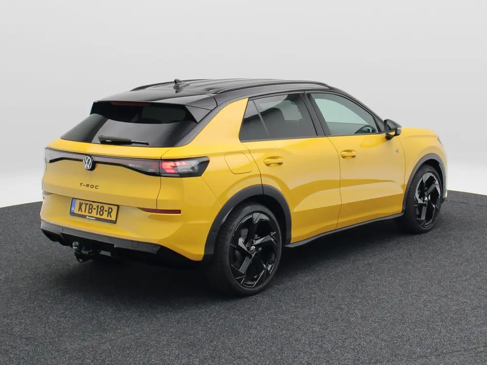 Volkswagen T-Roc R-Line First Edition 1.5 eTSI 150 PK | Trek uit 2026, foto 2