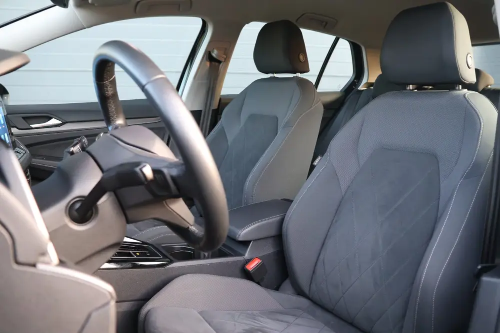 Volkswagen Golf 1.4 eHybrid Style LED+/Navi/Massage/Camera/E uit 2024, foto 6
