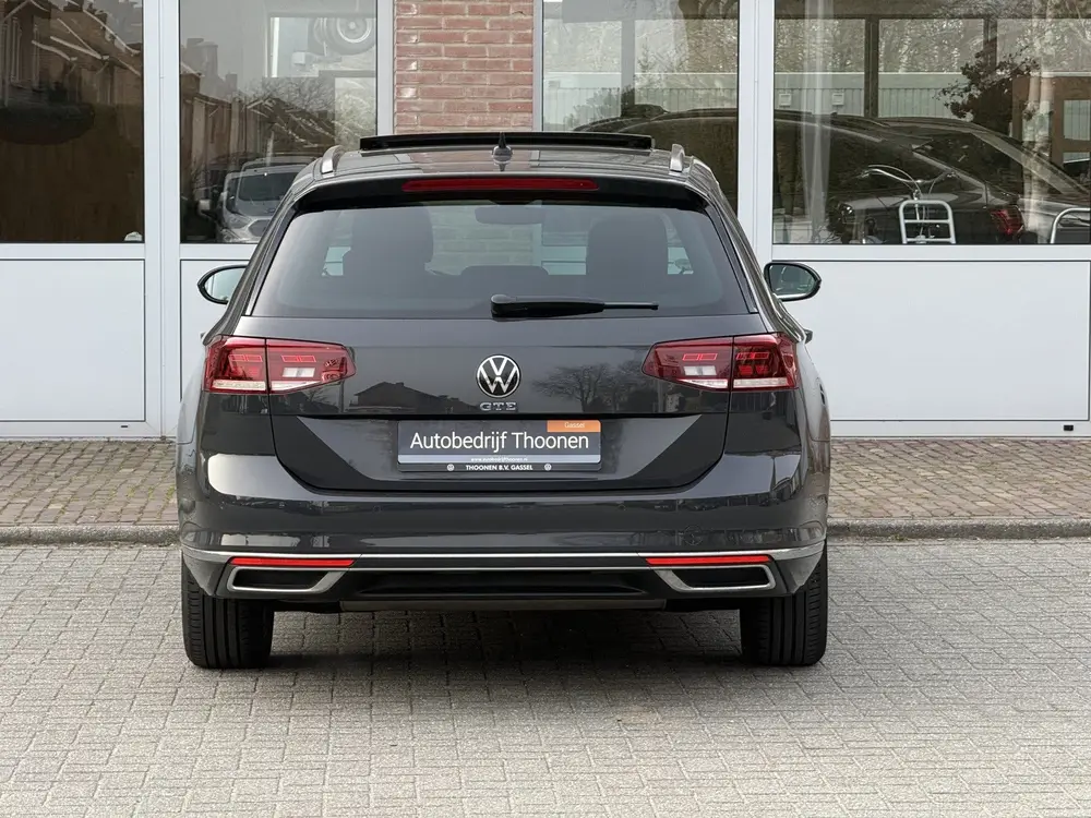 Volkswagen Passat Variant 1.4 TSI PHEV GTE | Camera | Pano | uit 2021, foto 3