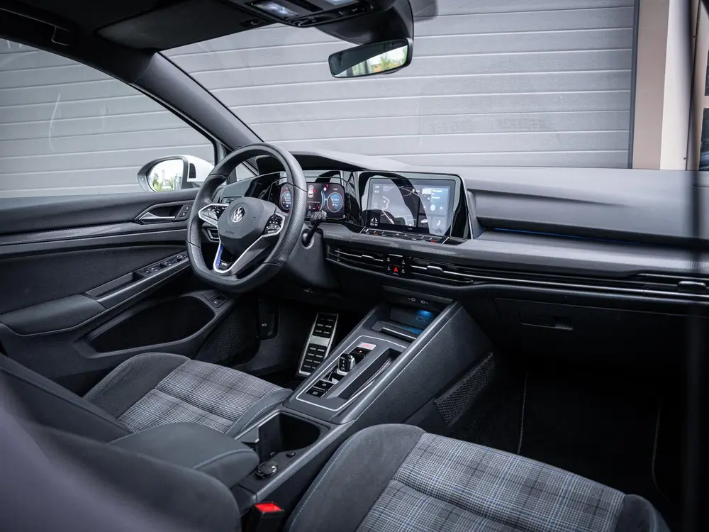 Volkswagen Golf 8 1.4 eHybrid GTE - Pano l Camera l Carplay uit 2021, foto 13