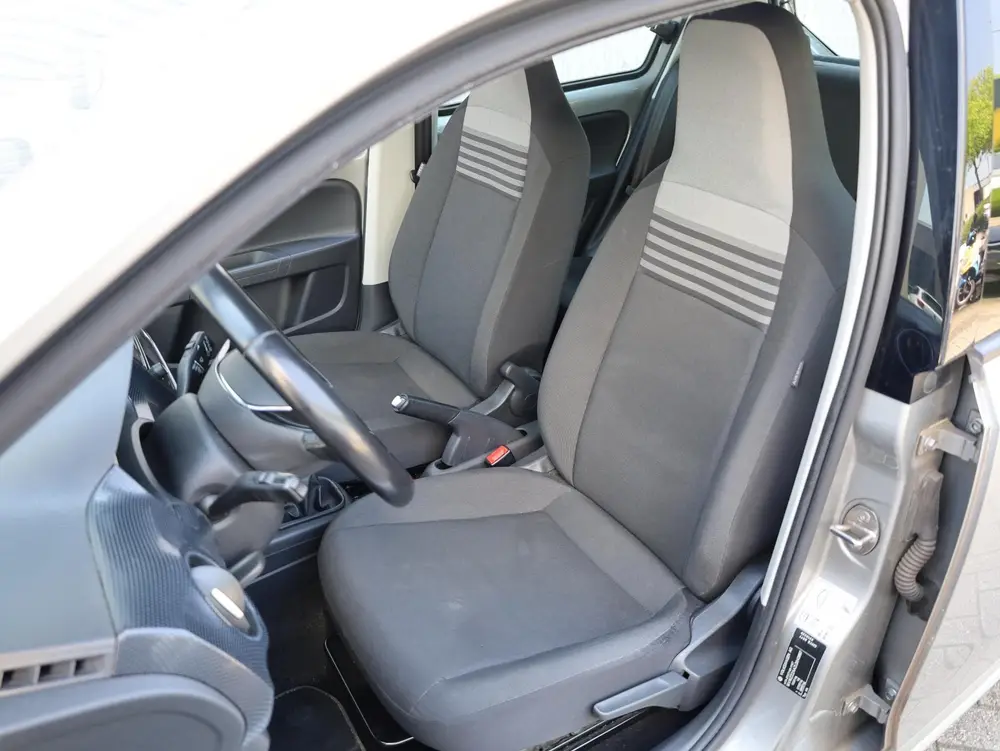 Volkswagen Up! 1.0 Move up! Achteruitrijcamera | Climate Con uit 2020, foto 6