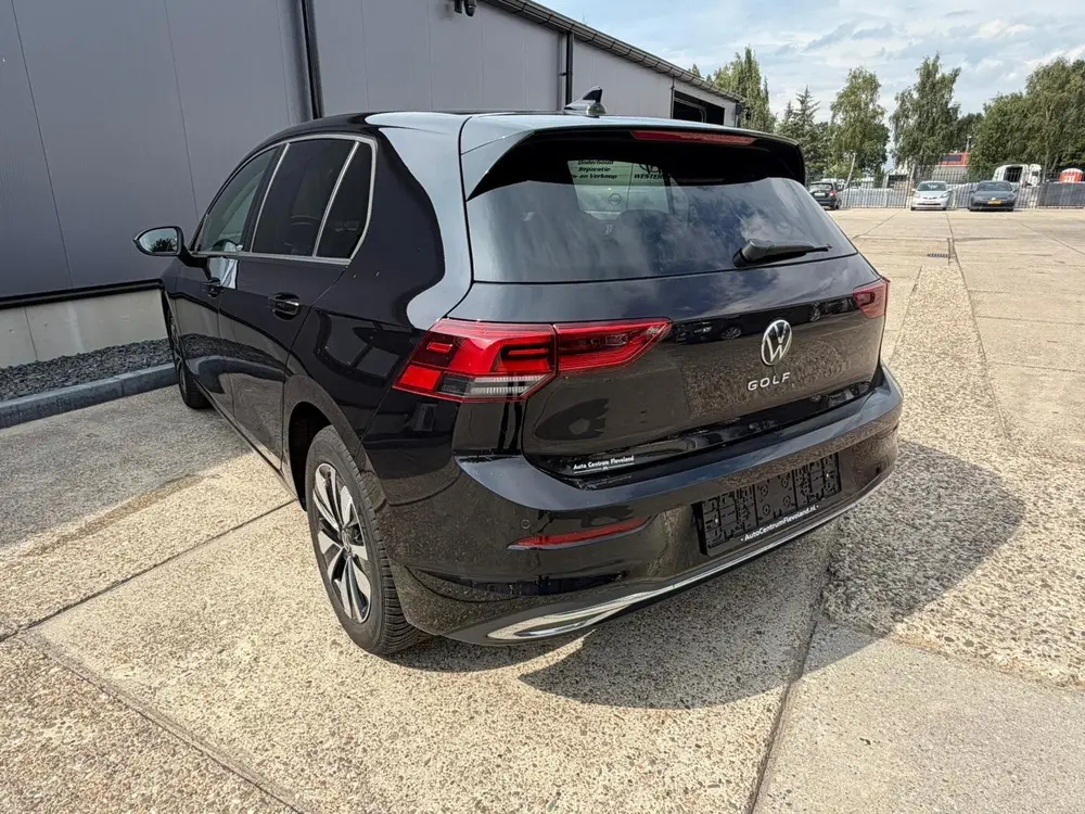 Volkswagen Golf 2.0 TDI 116 PK LIFE / NAVIGATIE / STOELVERW uit 2023, foto 14