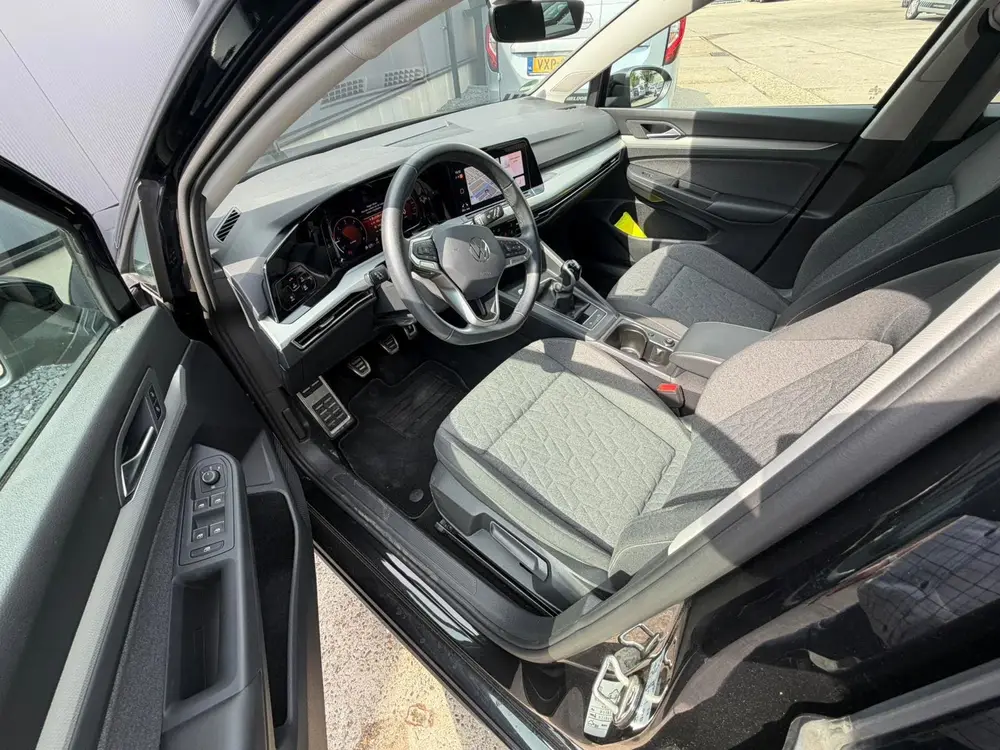 Volkswagen Golf 2.0 TDI 116 PK LIFE / NAVIGATIE / STOELVERW uit 2023, foto 17