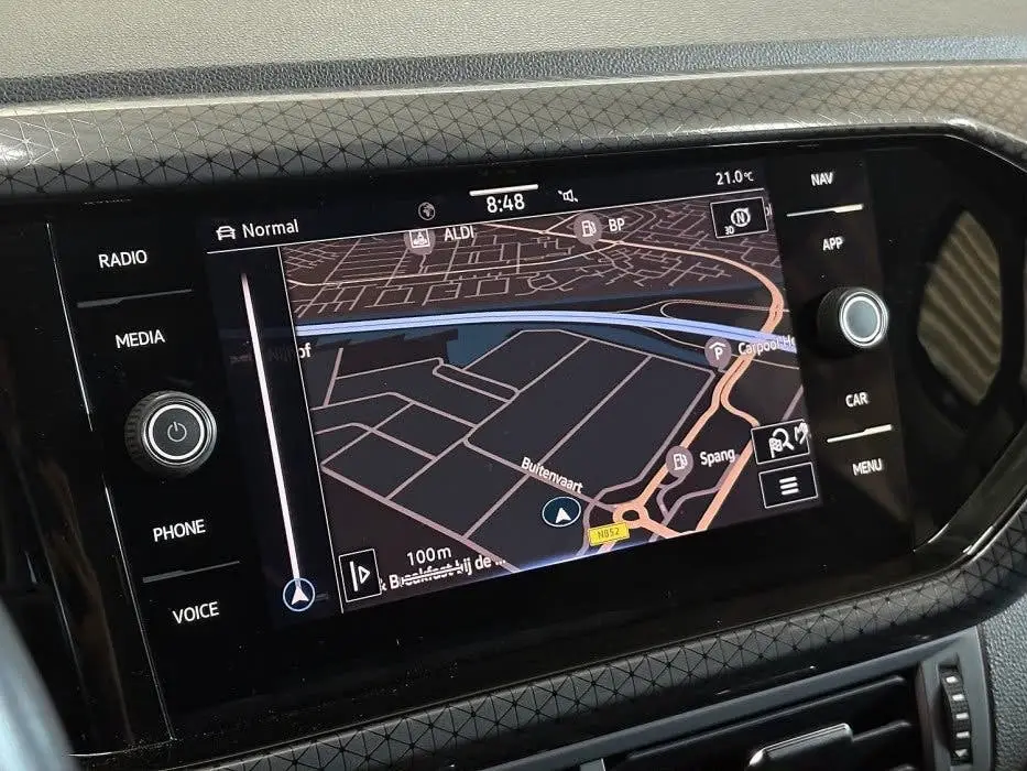 Volkswagen T-Cross 1.5 TSI Style Business R - Automaat - Nav uit 2020, foto 8