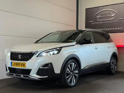 Peugeot 5008 1.2 PureTech 7p, Pano, Cruise Control, Apple Ca uit 2020