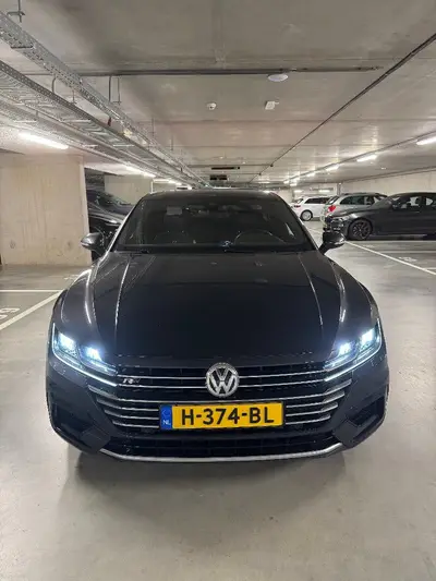 Volkswagen Arteon 2.0 TSI 190pk 7-DSG 2020 Grijs uit 2020