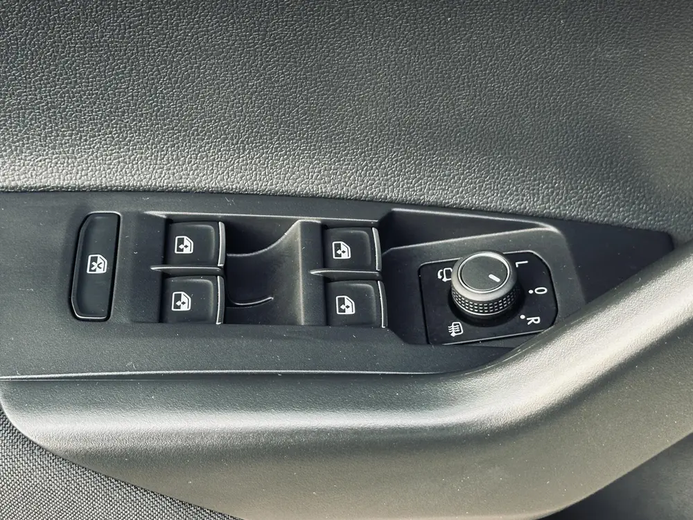 Volkswagen Polo 1.0 TSI R-Line Navi/Camera/AppleCarPlay/xeno uit 2024, foto 19