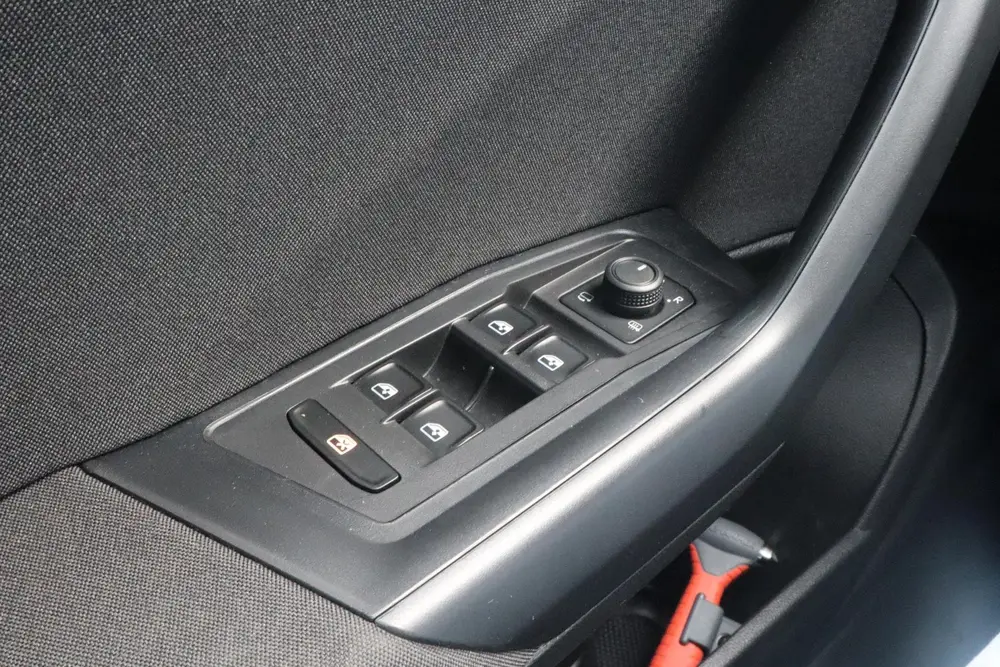 Volkswagen T-Roc 1.0 TSI Life | NL auto | Cruise control ada uit 2022, foto 18