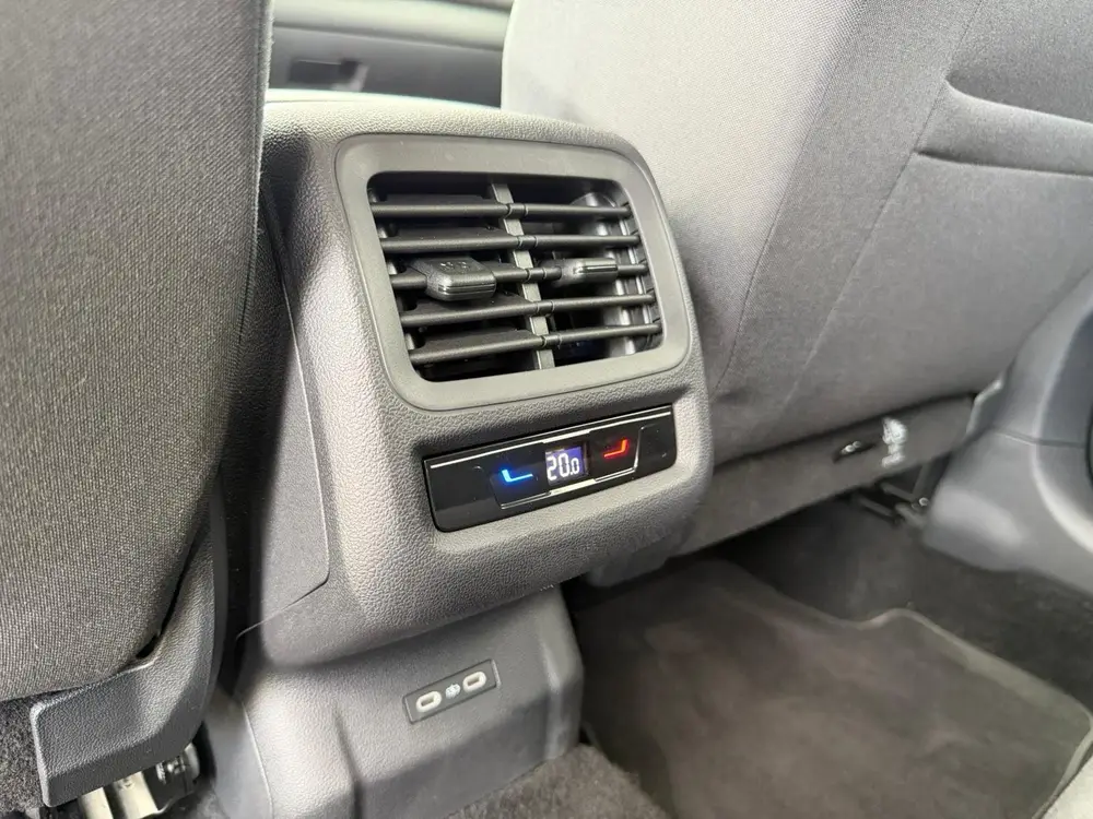 Volkswagen T-Roc 1.5 eTSI Life | Camera | ACC | Proefrit mog uit 2026, foto 19