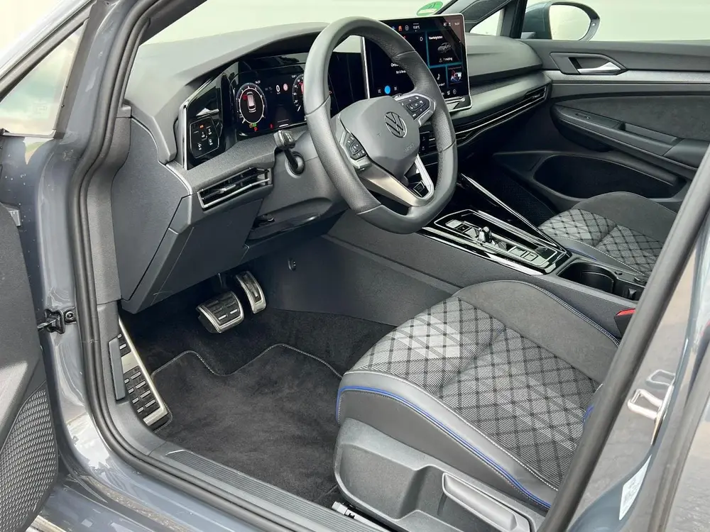 Volkswagen Golf 1.5 eTSI | R-Line | Facelift model | Camera uit 2025, foto 9