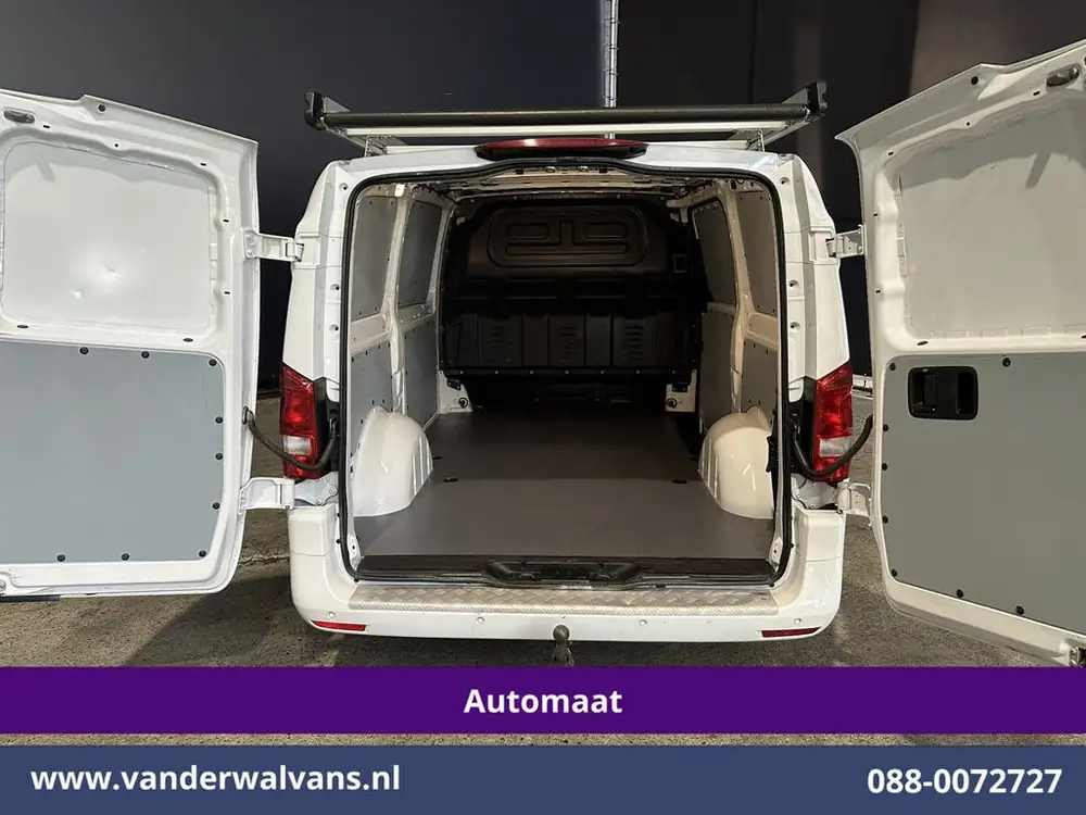 Mercedes-Benz Vito 114 CDI 136pk 9G-Tronic Automaat L2H1 Eur uit 2021, foto 2