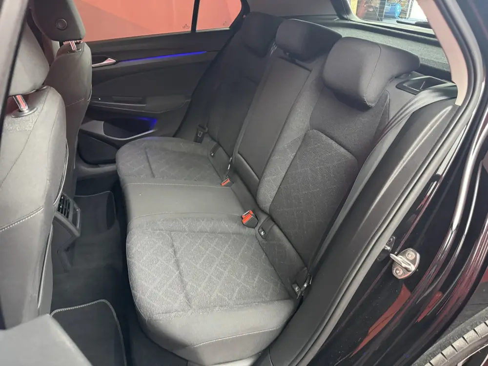 Volkswagen Golf 1.0 eTSI Life | Sfeerverlichting | Automaat uit 2021, foto 5