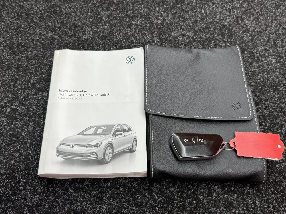 Volkswagen Golf 1.0 eTSI Life | Sfeerverlichting | Automaat uit 2021, foto 6