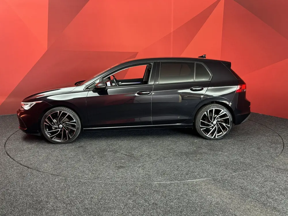 Volkswagen Golf 1.0 eTSI Life | Sfeerverlichting | Automaat uit 2021, foto 9