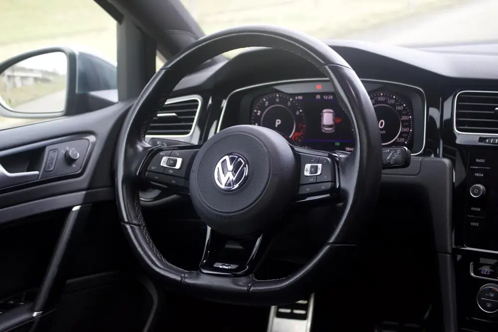 Volkswagen Golf 7.5 2.0 TSI R | Indium Grey - Pano - APR uit 2020, foto 10