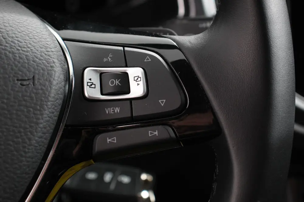 Volkswagen T-Roc 1.5 TSI Sport DSG Navigatie Adaptieve Cruis uit 2022, foto 17
